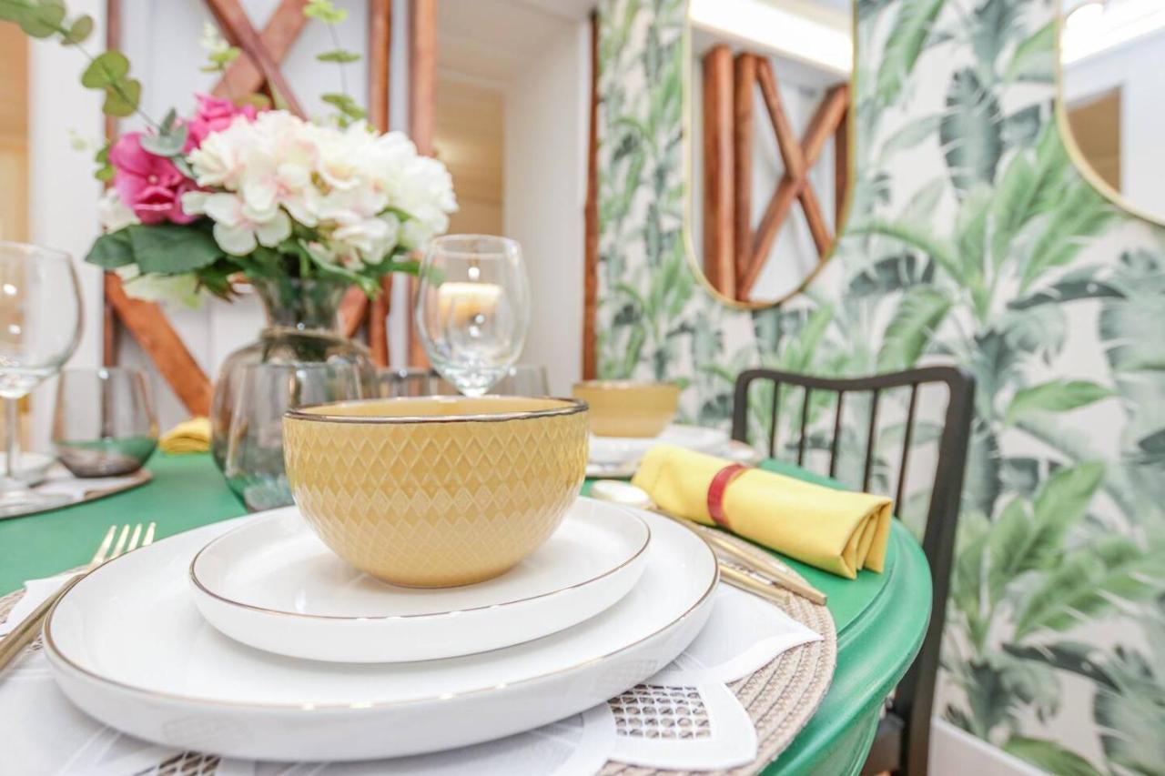 Golden Cage Chiado - Charm Historic And Cozy Apartment ลิสบอน ภายนอก รูปภาพ